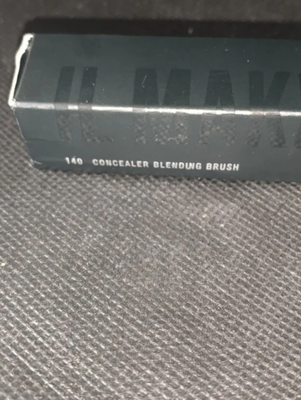 IL Makiage Concealer Blending Brush